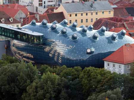 http://www.estaterebate.com/Blog/images/articles/Kunsthaus-Graz-2.jpg